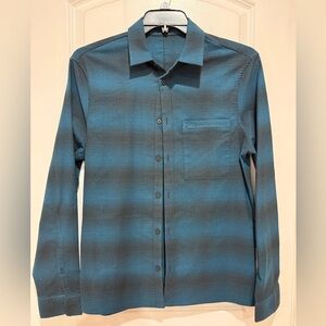 Lululemon Athletica Teal Button-Down Shirt Medium like new condition